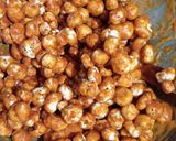 मखाना रेवड़ी(Makhana revdi recipe in hindi) रेसिपी चरण 3 फोटो