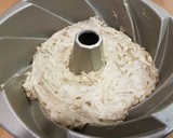 Foto del paso 10 de la receta: Bundt cake de Trigo Sarraceno con frutos secos sobre una confitura de frutos rojos!