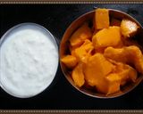 A picture of step 1 of Mango Lassi.