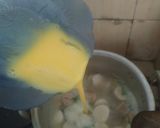 Foto langkah ke 4 dari resep Sup Bakso Sosis Bunga Telor.