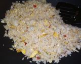 Foto langkah ke 4 dari resep Nasi Goreng Kampung pedas.