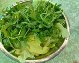 Foto del paso 3 de la receta: Ensalada de lechuga con pechugas etc... 😋