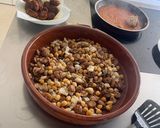 Foto del paso 2 de la receta: Arroz al horno de Pascua. Con albóndigas de bacalao, garbanzos, castañas y pasas