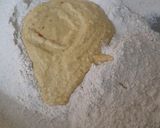 A picture of step 4 of Aloo Bedmi.