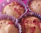 Foto del paso 4 de la receta: 🍓🧁🍓Muffins integrales de frutilla
