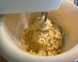 Une image de l'étape 8 de Gâteau aux raisins, agrumes et amandes.