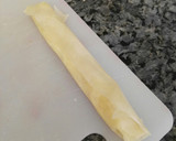 Foto del paso 2 de la receta: Canutillos de queso de cabra y miel con pasta filo