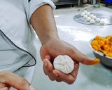 Foto langkah ke 6 dari resep Pao Telur Asin Manis.