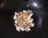 Foto langkah ke 3 dari resep Mie Goreng Rumahan.