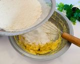 Foto langkah ke 2 dari resep Flower Cookies With Royal Icing.
