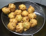 બટાકા વડા (Bataka Vada Recipe In Gujarati) રેસીપી સ્ટેપ3ફોટો
