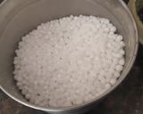 A picture of step 1 of Sabudana Sheera.