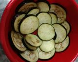 Foto del paso 3 de la receta: Bocaditos de berenjenas 🍆