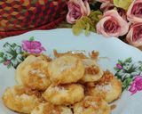 Gambar langkah 5 resipi Kuih Tepung Bunga.