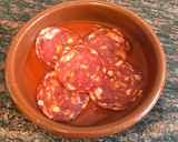 Foto del paso 2 de la receta: Provolone con chorizo