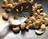 રોસ્ટેડ કાજુ (Roasted Kaju Recipe In Gujarati) રેસીપી સ્ટેપ1ફોટો