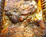 Pácolt bőrös malac comb párolt burgonyával csemege uborkával recept fázis 2 fotója
