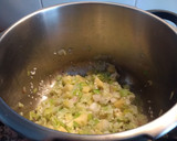 Foto del paso 2 de la receta: Sopa de puerros y bacalao