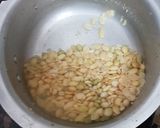 A picture of step 1 of Sorakka/ Lauki/ Bottlegourd kootu.