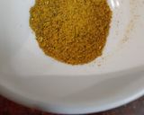 A picture of step 2 of Besan ke Ladoo.
