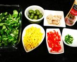 Foto del paso 1 de la receta Ensalada de patatas con atún, maíz y aceitunas verdes