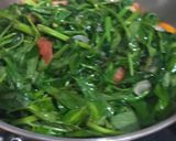 Foto langkah ke 4 dari resep 1017. Cah Kangkung Toge.