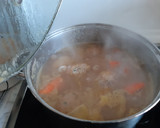 Foto del paso 8 de la receta: Redondos de pollo rellenos en salsa de manzana y cebolla