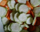 Foto langkah ke 1 dari resep Sop Bakso Aneka Sayur.