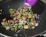 Foto langkah ke 6 dari resep Tumis Terong Cabe Gendot.