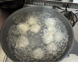 A picture of step 6 of Meatball Mochi.