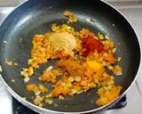 A picture of step 4 of Kacche kele(Raw banana) ki sabzi.