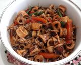 Foto langkah ke 10 dari resep Oseng Cumi Basah.