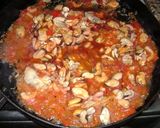 Foto del paso 11 de la receta: Cazuela de mariscos al disco de arado