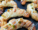 Foto del paso 7 de la receta: Mini croissant de hojaldre con crema de pistacho y chocolate blanco
