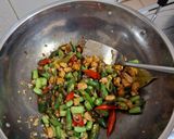 Foto langkah ke 7 dari resep Tumis Buncis Tempe Cabe Hijau.