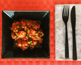 Foto del paso 1 de la receta: Atún con tomate y guisantes