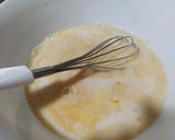 A picture of step 2 of Spanish Potato Omelette with Caramelized Onions.