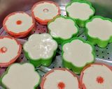 Foto langkah ke 8 dari resep Bolu Kukus Merah Putih.