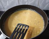 A picture of step 4 of Egg Halwa.