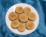 A picture of step 2 of Biscuits with custard flavour 🫓 🫓 diet biscuits.