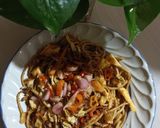 Foto langkah ke 6 dari resep Mie goreng bumbu Pecel.