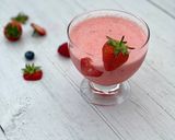 A picture of step 3 of Super berries smoothies.