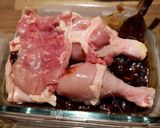 Foto langkah ke 2 dari resep Ayam Ngo Hiong Oven / Sticky 5 Spice Chicken.