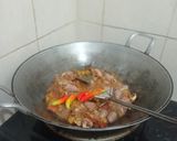 Foto langkah ke 5 dari resep Tumis Jantung Ayam dan Kentang.