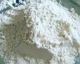 A picture of step 1 of Jowar bhakri.