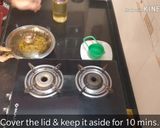 A picture of step 2 of Methi alu ke masala puri.