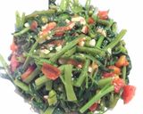 Foto langkah ke 7 dari resep Kangkung Tumis.