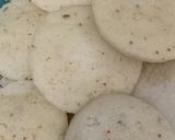 A picture of step 1 of Fried Masala Idli.