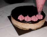 A picture of step 5 of Cranberry cream chesse chocolate dessert.