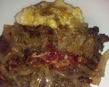 A picture of step 15 of Rick's Melt-in-your-Mouth Liver and Onions with Bacon.
